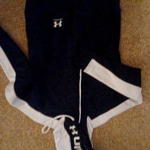 NWOT Small UA hoodie